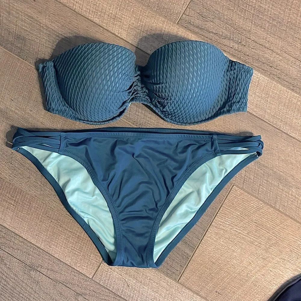 Shade and Shore Teal Bikini with Strapless Underwire Top (36 B).
